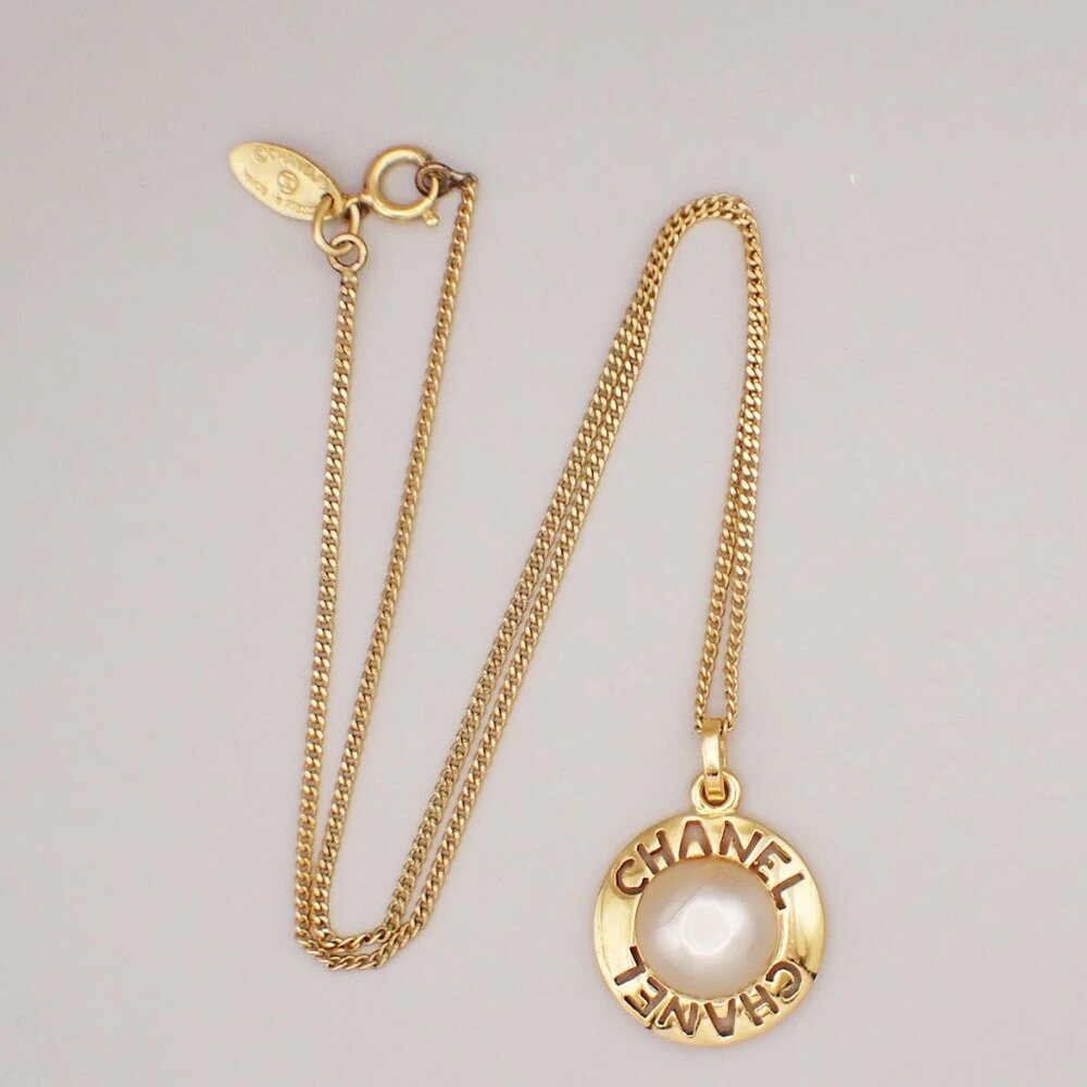 CHANEL CC Logo Imitation Pearl Chain Pendant Necklace Gold France 32RL269
